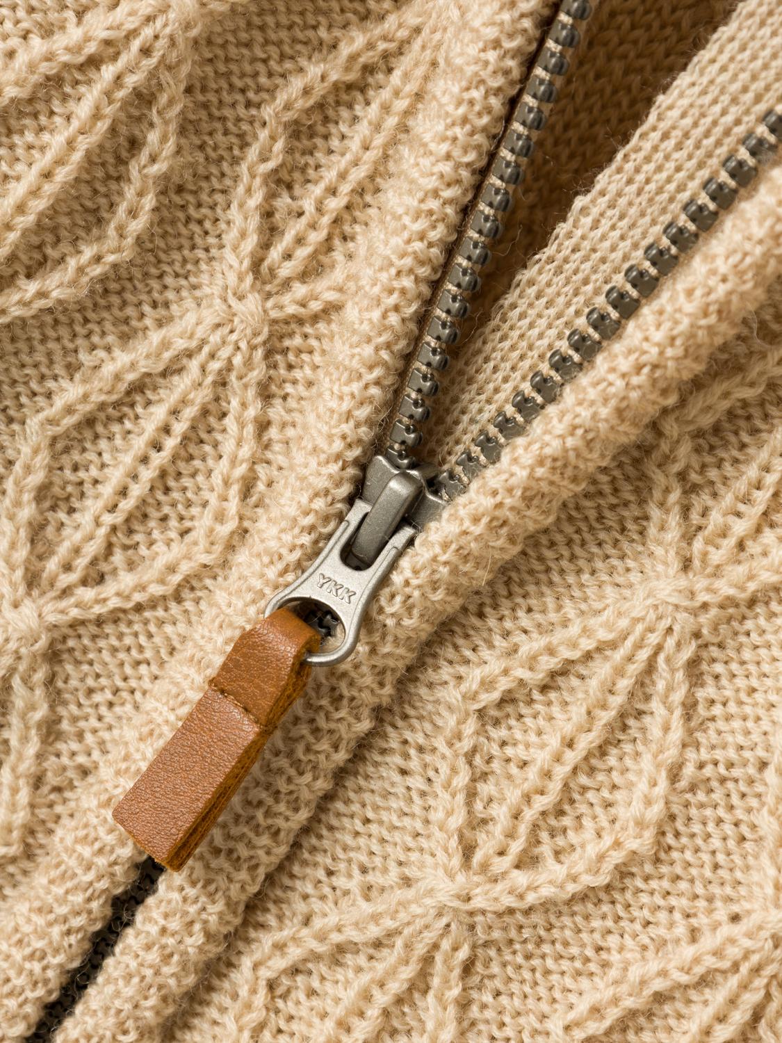 model_shot-front_full